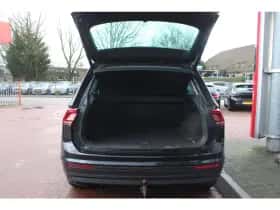 Volkswagen Tiguan (2020) thumbnail 16