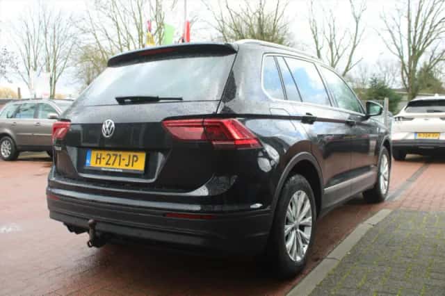 Volkswagen Tiguan (2020) thumbnail 5