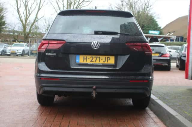 Volkswagen Tiguan (2020) thumbnail 4