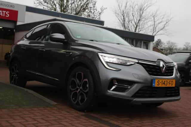 Renault Arkana (2023) thumbnail 6