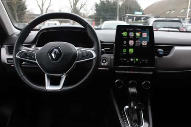 Renault Arkana (2023) thumbnail 7