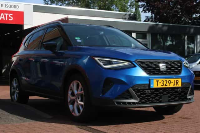 SEAT Arona (2022) thumbnail 6