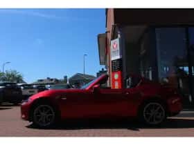 Mazda MX-5 (2018) thumbnail 3