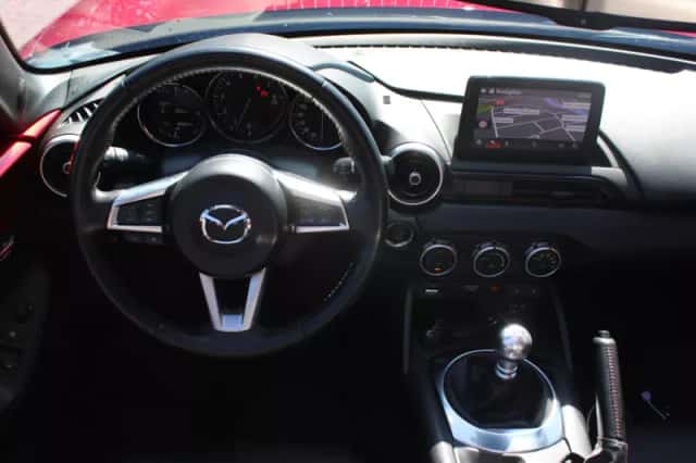 Mazda MX-5 (2018) thumbnail 10