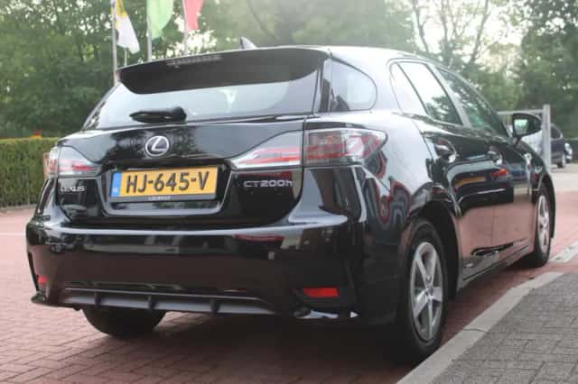 Lexus CT (2015) thumbnail 5