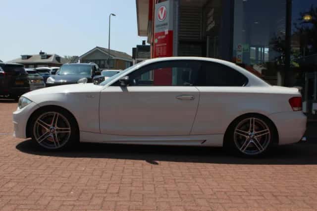 BMW 1-Serie (2008) thumbnail 2