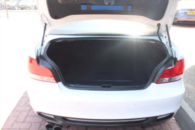 BMW 1-Serie (2008) thumbnail 12