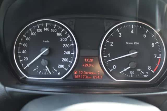 BMW 1-Serie (2008) thumbnail 9