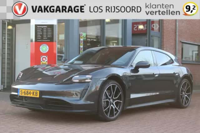 Porsche Taycan (2023) thumbnail 1
