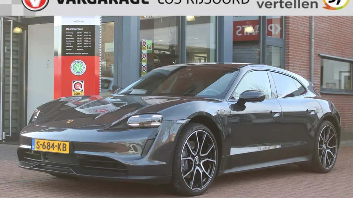 Porsche Taycan (2023) — foto 1