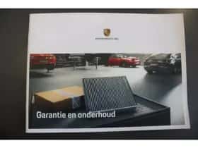Porsche Taycan (2023) thumbnail 25