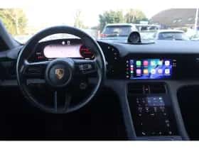 Porsche Taycan (2023) thumbnail 8