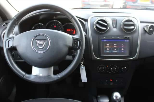 Dacia Logan (2016) thumbnail 7