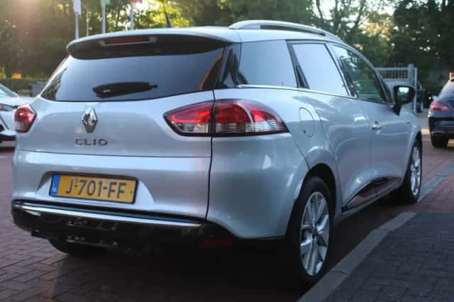 Renault Clio (2020) thumbnail 5