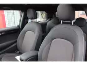 MINI Cooper (2017) thumbnail 14