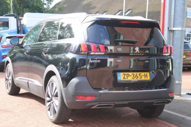 Peugeot 5008 (2019) thumbnail 3
