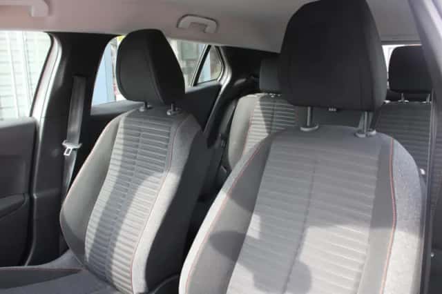 Peugeot 2008 (2021) thumbnail 15