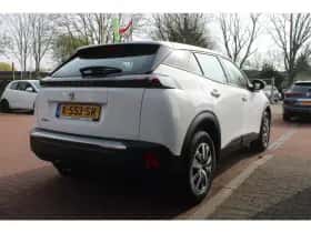Peugeot 2008 (2021) thumbnail 5