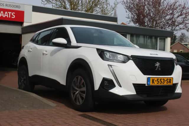 Peugeot 2008 (2021) thumbnail 6