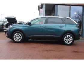 Peugeot 5008 (2019) thumbnail 2