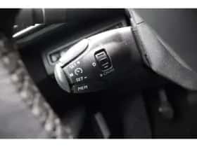 Peugeot 5008 (2019) thumbnail 13