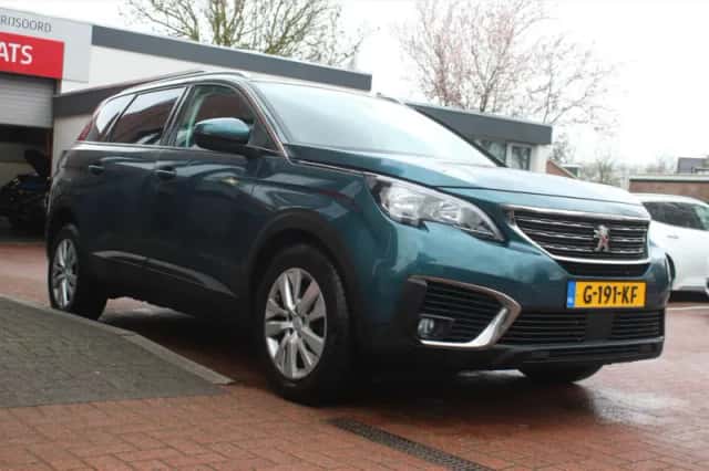 Peugeot 5008 (2019) thumbnail 6