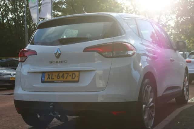 Renault Scénic (2017) thumbnail 5