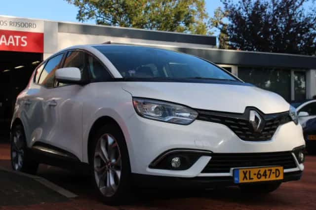Renault Scénic (2017) thumbnail 6