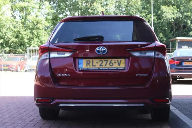 Toyota Auris (2018) thumbnail 4