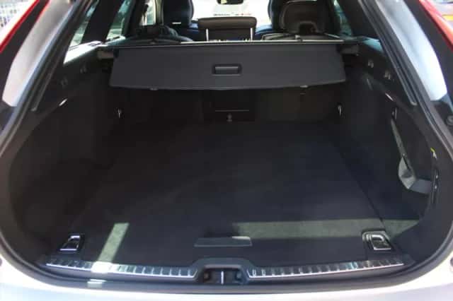 Volvo V90 (2018) thumbnail 15