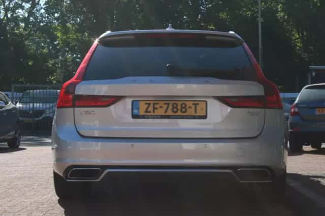 Volvo V90 (2018) thumbnail 4