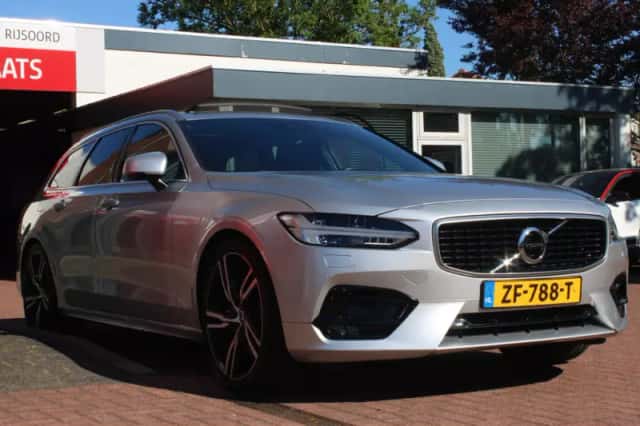 Volvo V90 (2018) thumbnail 6