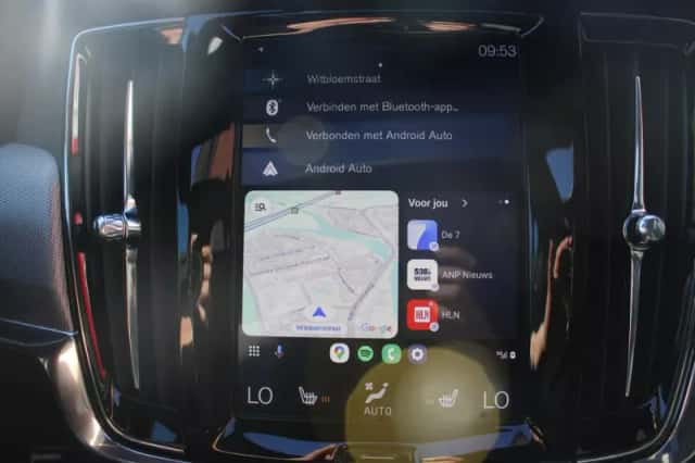 Volvo V90 (2018) thumbnail 10