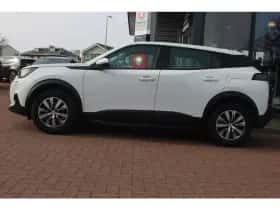 Peugeot 2008 (2021) thumbnail 2