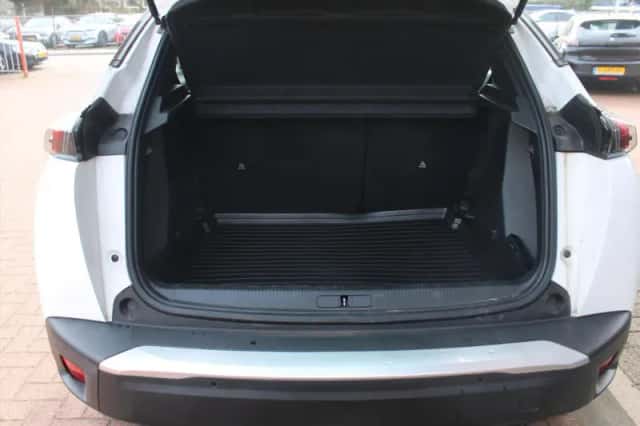 Peugeot 2008 (2021) thumbnail 15