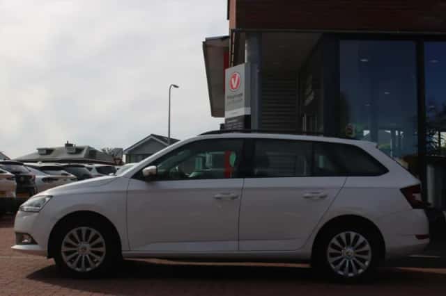 Škoda Fabia (2021) thumbnail 2