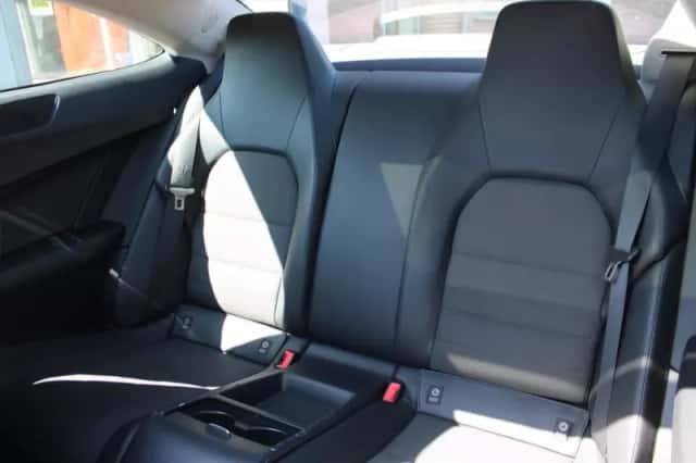 Mercedes-Benz C-Klasse (2011) thumbnail 15