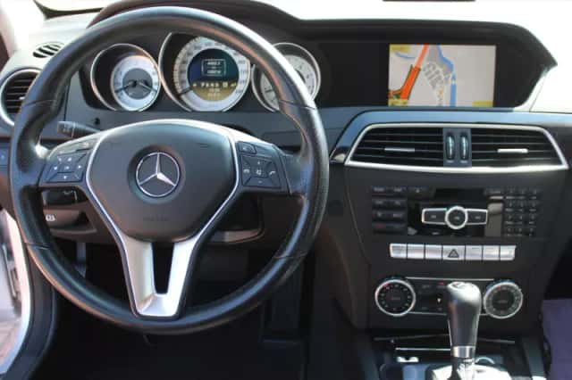Mercedes-Benz C-Klasse (2011) thumbnail 8