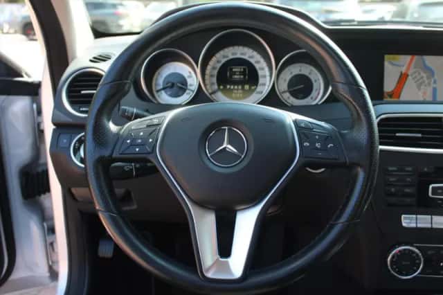 Mercedes-Benz C-Klasse (2011) thumbnail 9
