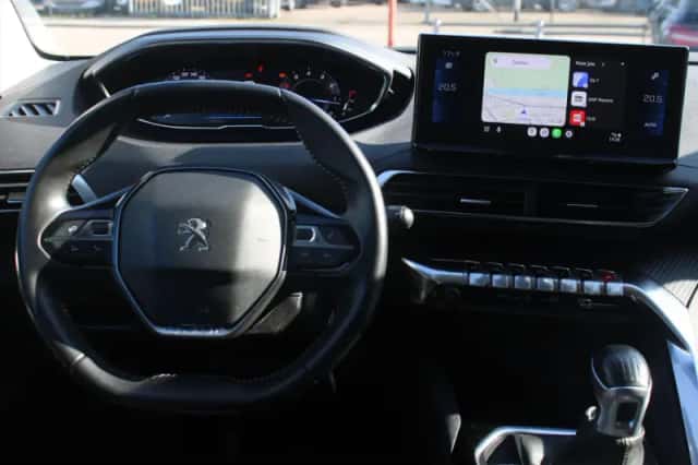 Peugeot 3008 (2021) thumbnail 6