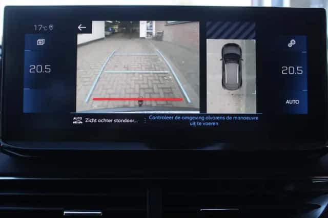 Peugeot 3008 (2021) thumbnail 9
