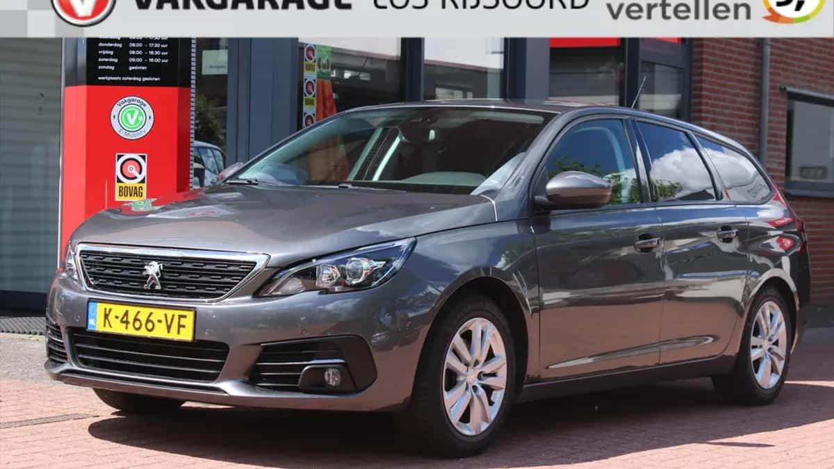 Peugeot 308 (2021) — foto 1