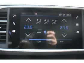 Peugeot 308 (2021) thumbnail 11