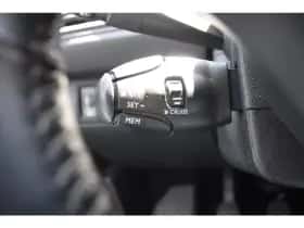 Peugeot 308 (2021) thumbnail 13