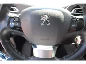 Peugeot 308 (2021) thumbnail 14