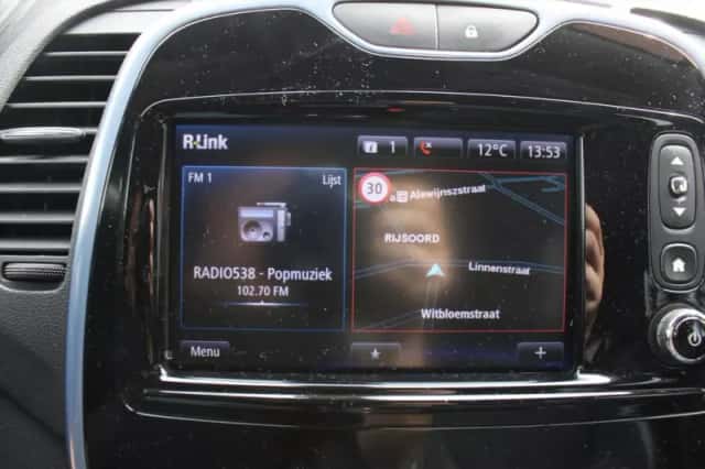 Renault Captur (2017) thumbnail 8