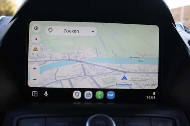 Ford Kuga (2018) thumbnail 11