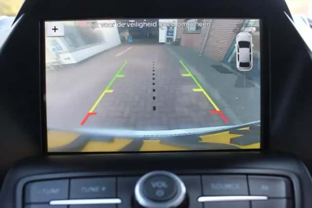 Ford Kuga (2018) thumbnail 12