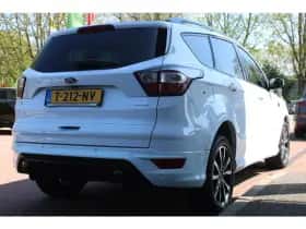Ford Kuga (2018) thumbnail 5