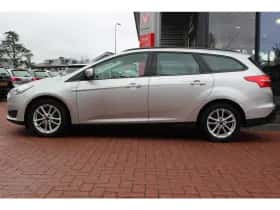 Ford Focus (2015) thumbnail 2